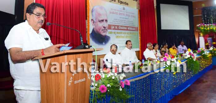 ಶ್ರೀಮಂತರಿಂದ ಕುಮ್ಕಿ ಭೂಮಿ ವಶಪಡಿಸುವ ಬಗ್ಗೆ ವಿಶೇಷ ಸಭೆ: ಸಚಿವ ರೈ