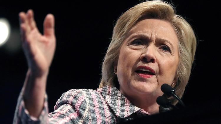 ಹಿಲರಿ ಕ್ಲಿಂಟನ್‌ ಜನಪ್ರಿಯತೆ ಇಳಿಮುಖ: ಸಮೀಕ್ಷಾ ವರದಿ