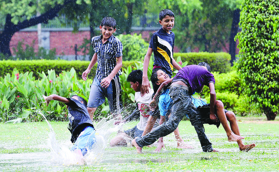 ಮಳೆ ಅಂದ್ರೆ ಎಲ್ಲರಿಗೂ ಇಷ್ಟ...