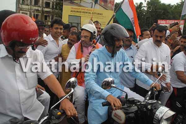 ಪಂಪ್‌ವೆಲ್: ತಿರಂಗಾ ರ್ಯಾಲಿಗೆ ಅಮಿತ್ ಶಾರಿಂದ ಚಾಲನೆ