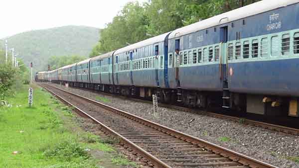 ಮಡಗಾಂವ್-ಮಂಗಳೂರು ರೈಲಿನ ಬೋಗಿಯಲ್ಲಿ ಆತಂಕಕ್ಕೆ ಕಾರಣವಾದ ಬರಹಗಳು