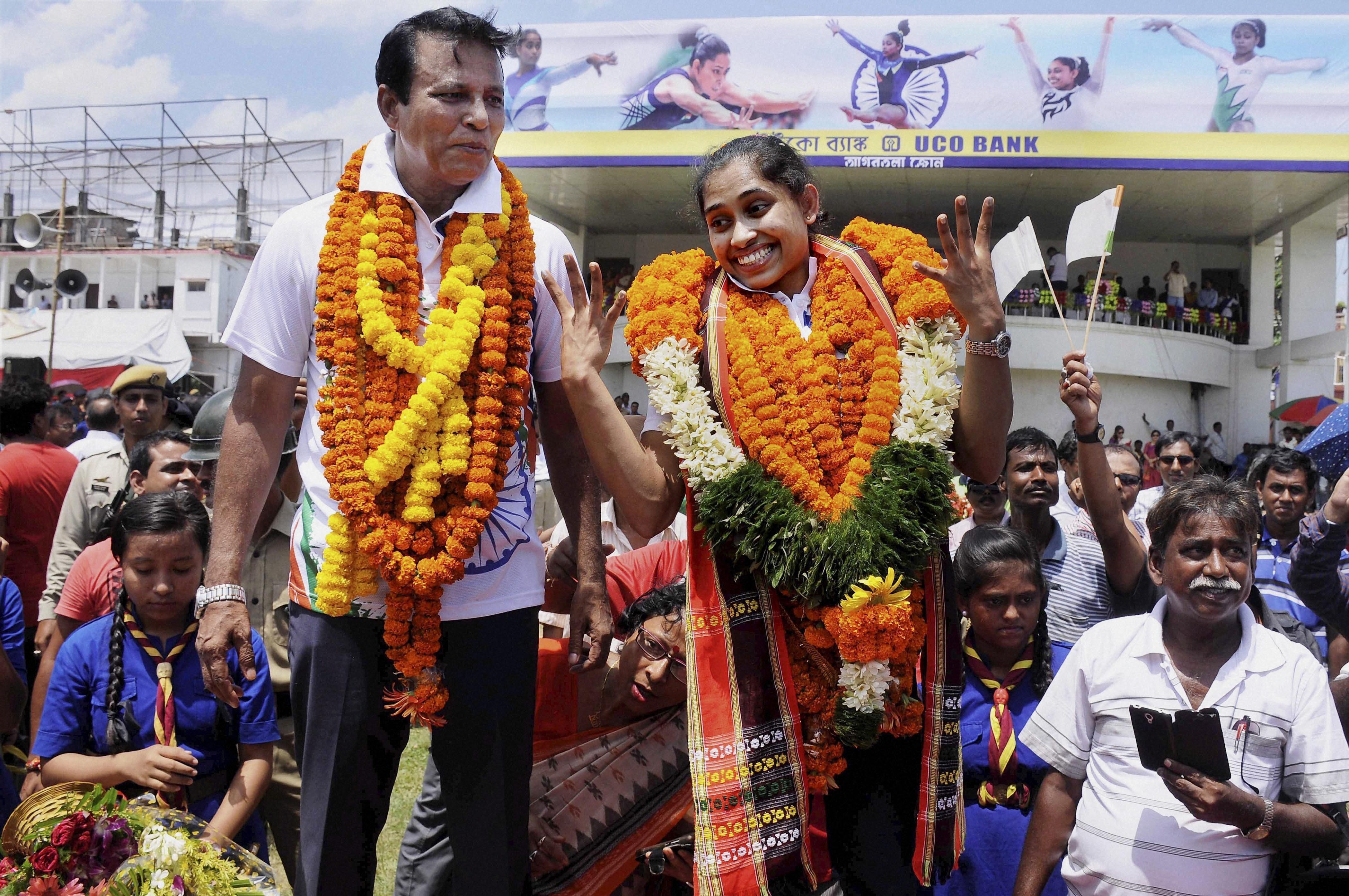 ತ್ರಿಪುರಾದಲ್ಲಿ ದೀಪಾಗೆ ಅದ್ದೂರಿ ಸ್ವಾಗತ