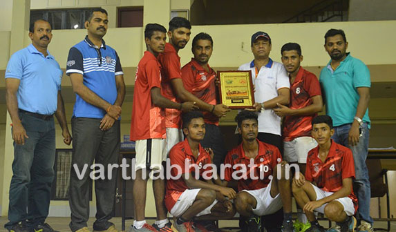 ಪುರುಷರ ರಾಜ್ಯಮಟ್ಟದ ಬಾಲ್‌ಬ್ಯಾಡ್ಮಿಂಟನ್ ಪಂದ್ಯಾವಳಿಯಲ್ಲಿ ಆಳ್ವಾಸ್ ತಂಡ ವಿಜಯಶಾಲಿ