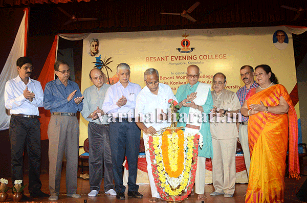 ಬೆಸೆಂಟ್ ಸಂಧ್ಯಾ ಕಾಲೇಜಿನಲ್ಲಿ ರಾಷ್ಟ್ರೀಯ ವಿಚಾರ ಸಂಕಿರಣಕ್ಕೆ ಚಾಲನೆ