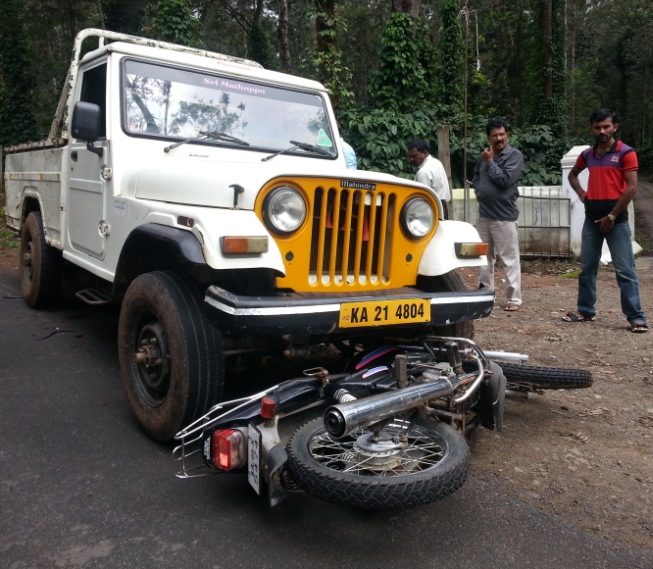 ಬೈಕ್-ಪಿಕ್‌ಅಪ್ ಢಿಕ್ಕಿ: ಓರ್ವ ಮೃತ್ಯು
