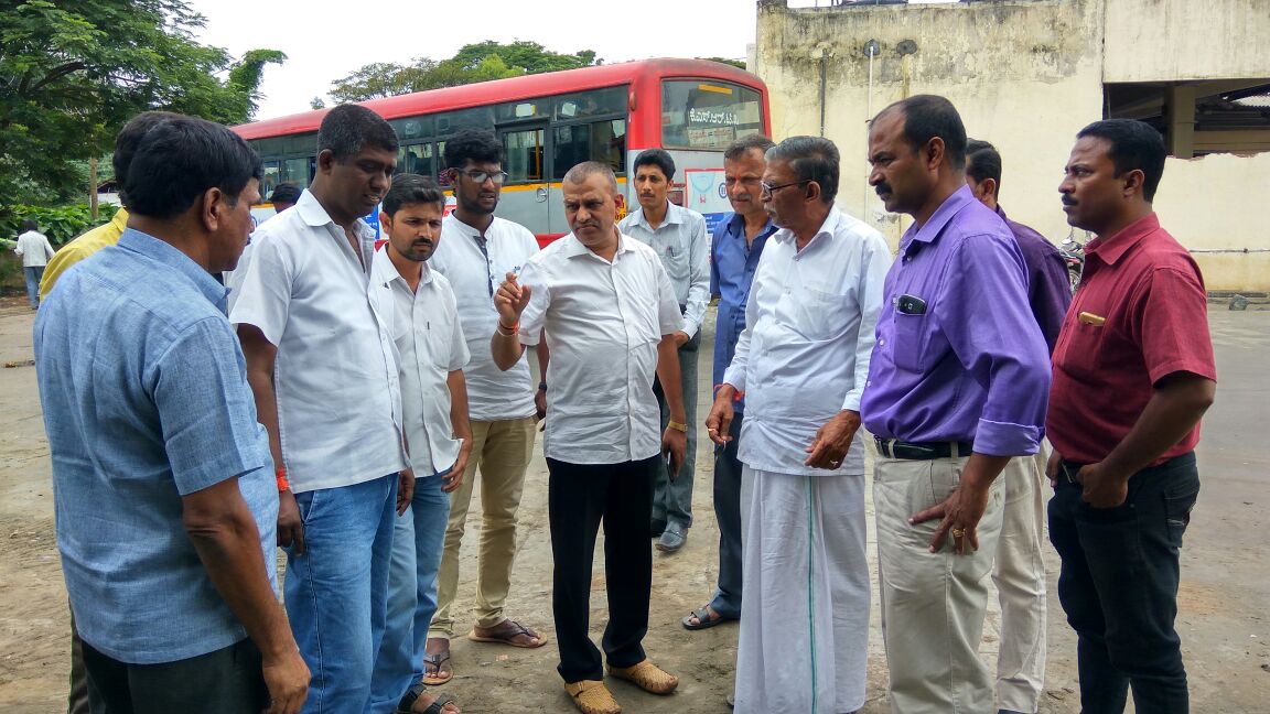 ಸರಕಾರಿ ಬಸ್ ನಿಲ್ದಾಣಕ್ಕೆ ಎಂಪಿ ಸುನೀಲ್ ಸುಬ್ರಮಣಿ ದಿಢೀರ್ ಭೇಟಿ, ಪರಿಶೀಲನೆ