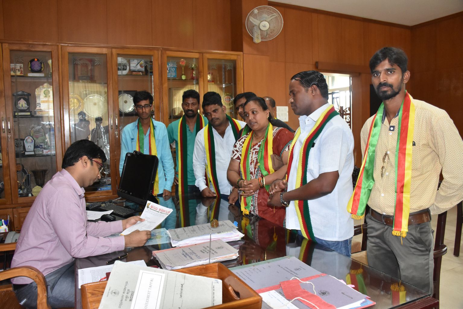 ವೆದ್ಯಾಧಿಕಾರಿ ನೇಮಿಸಲು ಆಗ್ರಹ: ಡಿಸಿಗೆ ಮನವಿ