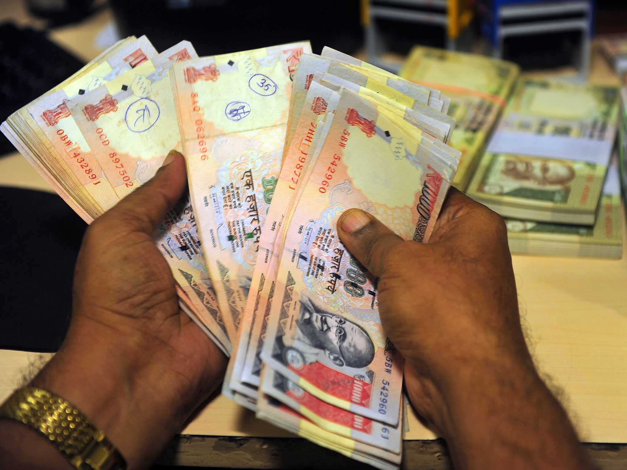 ಚುನಾವಣೆಯಲ್ಲಿ ಕಪ್ಪುಹಣ ನಿಗ್ರಹ ಚುನಾವಣಾ ಆಯೋಗದ ವಿಶೇಷ ಘಟಕಕ್ಕೆ ಅಧಿಕಾರಿ ನೇಮಕ