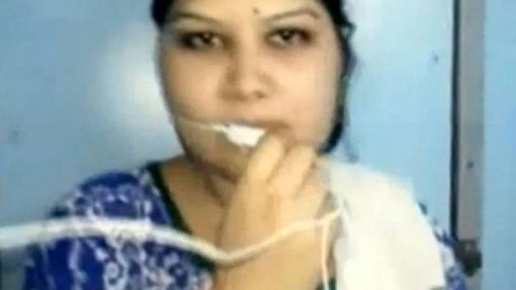 ತನ್ನ ಕುಟುಂಬವೇ ತನ್ನನ್ನು ಕೊಲ್ಲುತ್ತದೆ ಎಂದು ಭೀತಿ ವ್ಯಕ್ತಪಡಿಸಿ ವೀಡಿಯೊ ಮಾಡಿದ್ದ ಯುವತಿ ಮೃತ್ಯು