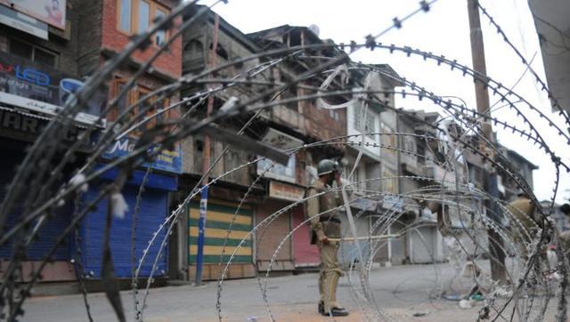 ಪುಲ್ವಾನದಲ್ಲಿ ಉಗ್ರರ ಗುಂಡಿಗೆ  ಓರ್ವ ಪೊಲೀಸ್‌ ಕಾನ್‌ಸ್ಟೇಬಲ್‌ ಬಲಿ