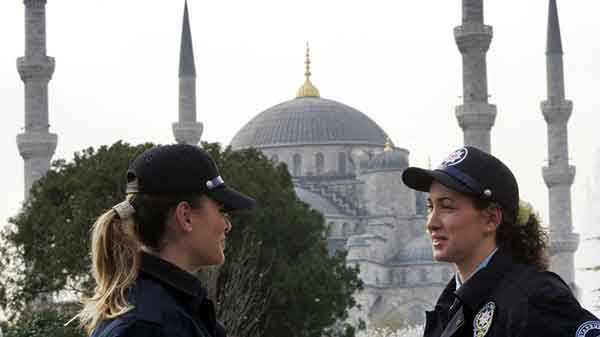 ಮಹಿಳಾ ಪೊಲೀಸರಿಗೆ ಹಿಜಾಬ್ ಧರಿಸಲು ಅನುಮತಿಸಿದ ಟರ್ಕಿ ಸರಕಾರ