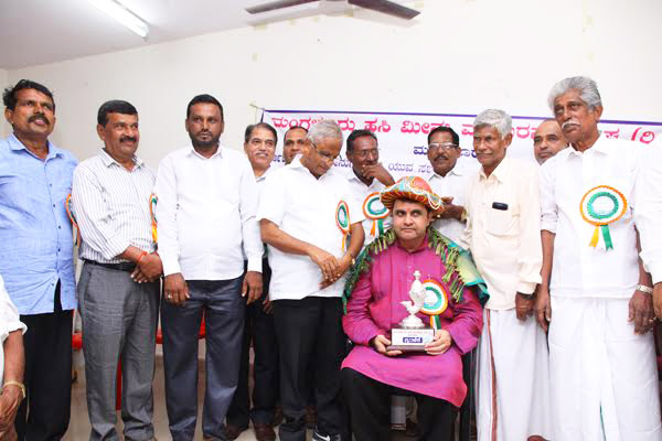 ಹಸಿಮೀನು ವ್ಯಾಪಾರಸ್ಥರ ಸಂಘದಿಂದ ಪ್ರಮೋದ್‌ಗೆ ಸನ್ಮಾನ