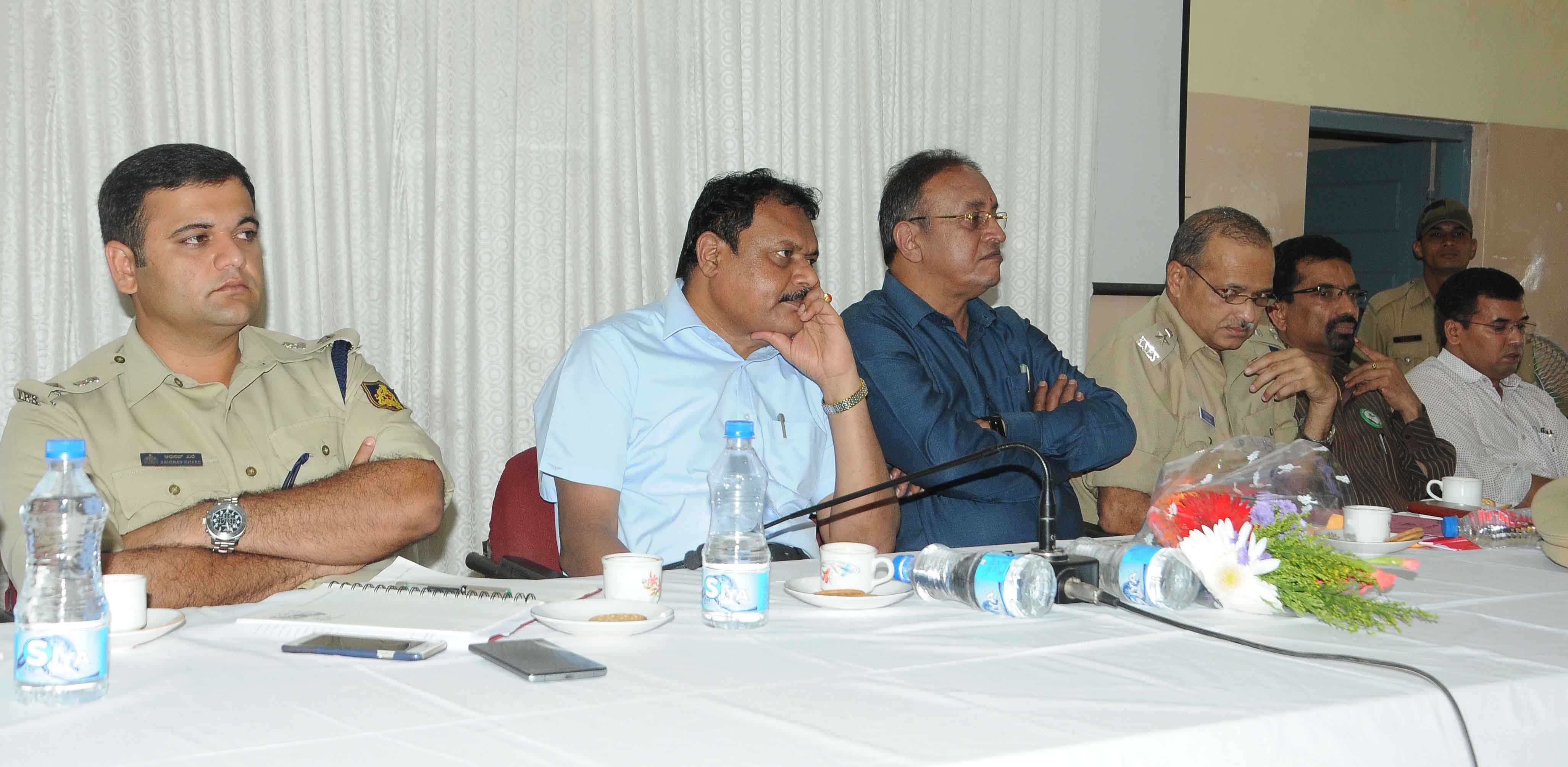 ಶಾಂತಿಯುತ ಹಬ್ಬ ಆಚರಣೆಗೆ ಡಿಸಿ ಸೂಚನೆ