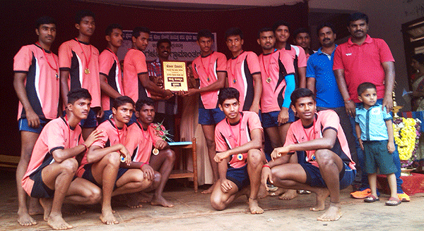 ಪದವಿ ಪೂರ್ವ ಕಾಲೇಜುಗಳ ತಾಲೂಕುಮಟ್ಟದ ಕಬಡ್ಡಿ: ‘ಆಳ್ವಾಸ್’ಗೆ ಅವಳಿ ಪ್ರಶಸ್ತಿ