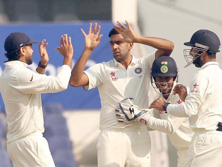 ಟೆಸ್ಟ್ ರ‍್ಯಾಂಕಿಂಗ್ :ರವಿಚಂದ್ರನ್ ಅಶ್ವಿನ್ ನಂ.3ನೆ ಸ್ಥಾನ, ರಹಾನೆ 5ನೆ ಸ್ಥಾನ