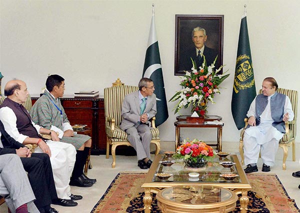 ಪಾಕಿಸ್ತಾನವನ್ನು ತರಾಟೆಗೆ ತೆಗೆದುಕೊಂಡ ರಾಜನಾಥ್