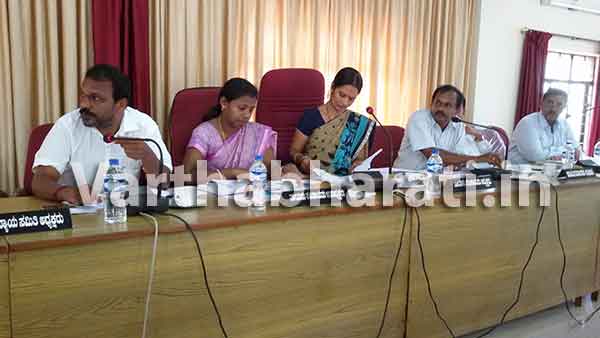 ಮಾರ್ಚ್‌ವರೆಗೆ ಶಿಕ್ಷಕರನ್ನು ವರ್ಗಾಯಿಸದಿರಿ: ತಾ.ಪಂ. ಉಪಾಧ್ಯಕ್ಷರ ಸೂಚನೆ