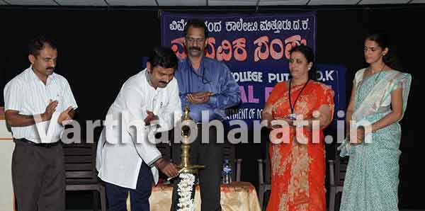 ಹೊಸತನದ ಹುಡುಕಾಟದಲ್ಲಿ ಮೌಲ್ಯಗಳು ಅಸ್ತಿತ್ವ ಕಳೆದುಕೊಳ್ಳುತ್ತಿವೆ : ಸುಧಾಕರ್ ಸುವರ್ಣ