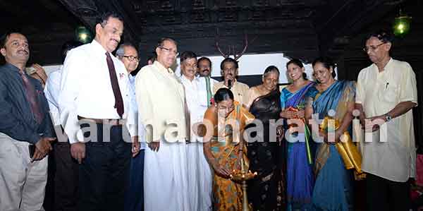 ಗುತ್ತಿನಮನೆಯ ಆಟಿಕೂಟದಲ್ಲಿ ಮೇಳೈಸಿದ ಜಾನಪದ ಚಟುವಟಿಕೆಗಳು