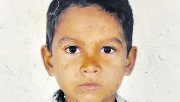 ಮೊಬೈಲ್‌ನಲ್ಲಿ ಮಾತನಾಡುತ್ತಾ ಕಾರು ಚಲಾಯಿಸಿ ಬಾಲಕನನ್ನು ಬಲಿ ತೆಗೆದುಕೊಂಡ ಉಪನ್ಯಾಸಕಿ