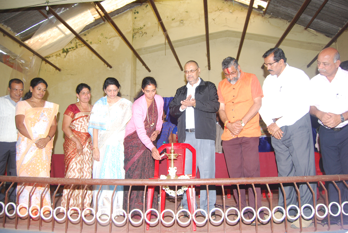 ರಾಜಕೀಯ ಜಿದ್ದಾಜಿದ್ದಿಗೆ  ವೇದಿಕೆಯಾದ ಜನ ಸಂಪರ್ಕ ಸಭೆ