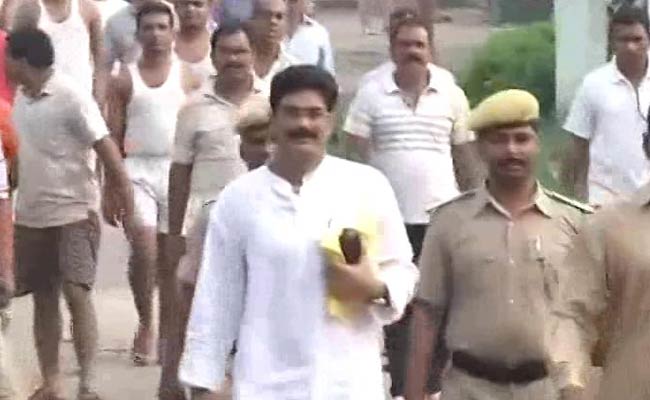 11 ವರ್ಷಗಳ ನಂತರ ಜೈಲಿನಿಂದ ಹೊರಬಂದ ಆರ್‌ಜೆಡಿ ನಾಯಕ ಶಹಾಬುದ್ದೀನ್