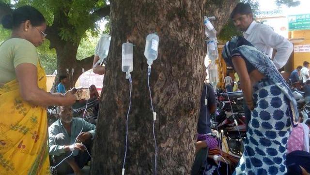 ಈ ಆಸ್ಪತ್ರೆಯಲ್ಲಿ ಬೇವಿನ ಮರಗಳೇ ರೋಗಿಗಳ ಪಾಲಿನ ವಾರ್ಡ್‌ಗಳು!