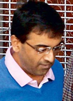 ಝೀ ಸಂಪಾದಕ ಸಮೀರ್ ಅಹ್ಲುವಾಲಿಯಾ ರಾಜೀನಾಮೆ