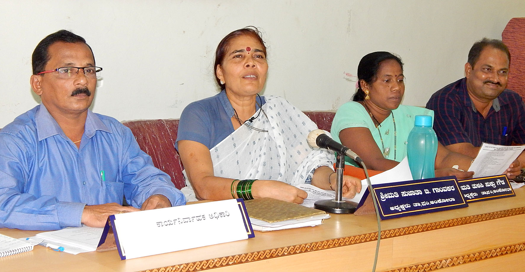 ಪಡಿತರ ವಿತರಣಾ ಅಂಗಡಿಯಲ್ಲೇ ಟೋಕನ್: ಸುಜಾತಾ