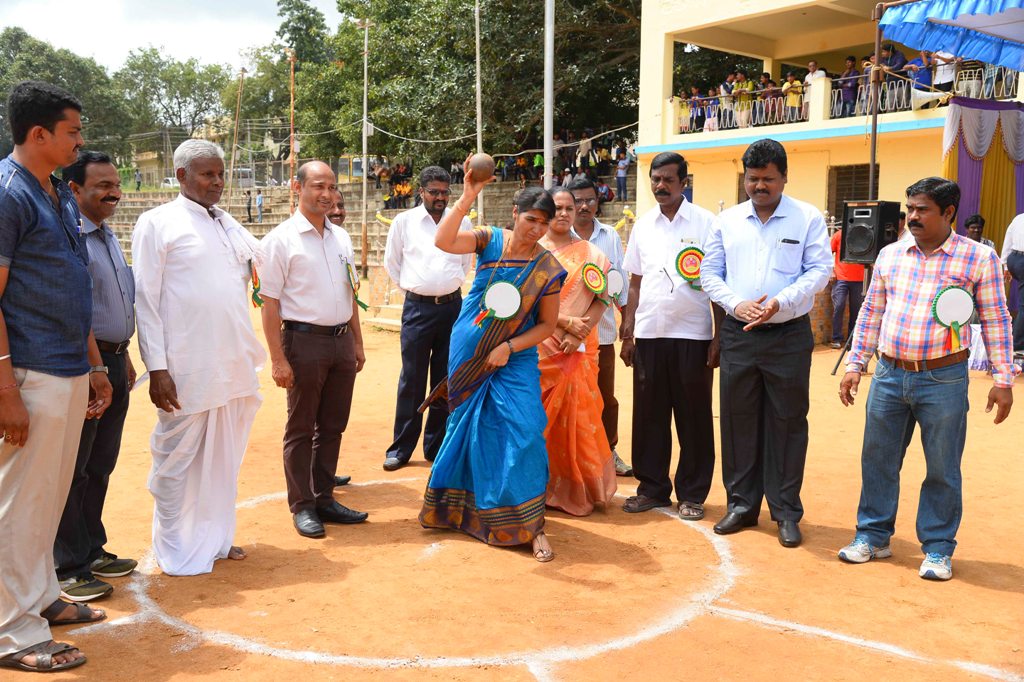 ಸ್ಪರ್ಧೆಯಲ್ಲಿ ಜಯಗಳಿಸುವ ಗುರಿ ಇರಲಿ:  ಜಿಲ್ಲಾಧಿಕಾರಿ