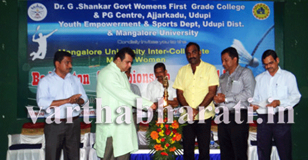 ರಾಜ್ಯದ ಕ್ರೀಡಾಂಗಣಗಳ ಕಾಮಗಾರಿ ಪರಿಶೀಲನೆಗೆ ತಜ್ಞರ ತಂಡ ರಚನೆ: ಸಚಿವ ಪ್ರಮೋದ್