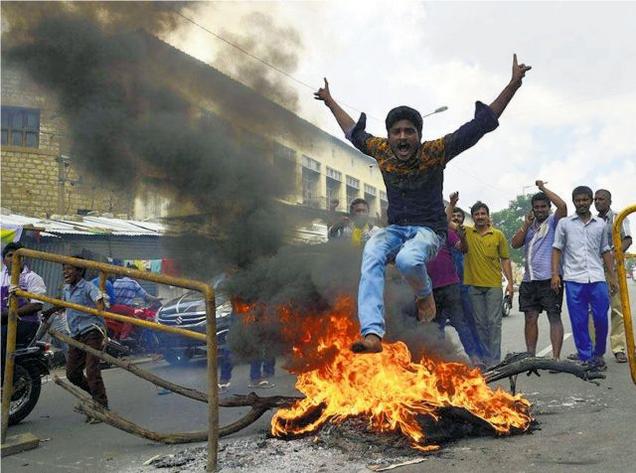 ಕಾವೇರಿ ನೀರಿಗಾಗಿ ಮುಗ್ಧ ರಕ್ತದ ಹನಿಗಳು ತೊಟ್ಟಿಕ್ಕುತ್ತಿವೆ