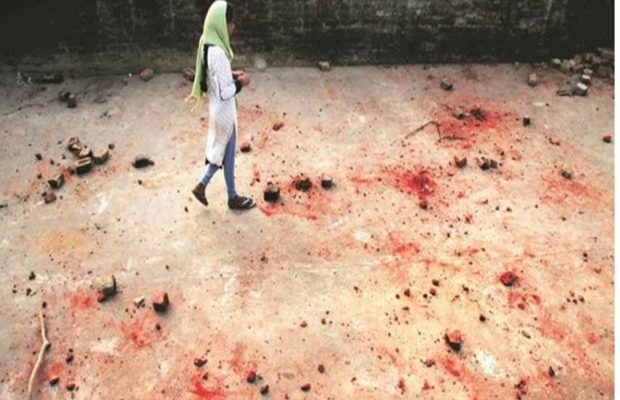 ಈದ್ ಗೆ ಮನೆಗೆ ಬಂದವನು ಪುತ್ರಿಗೆ ಕಿರುಕುಳ ನೀಡಿದವರನ್ನು ಪ್ರತಿಭಟಿಸಿ ಪ್ರಾಣ ಕಳಕೊಂಡ