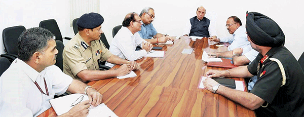 ಪಾಕ್ ಭಯೋತ್ಪಾದಕ ದೇಶ: ರಾಜನಾಥ್ ಕಿಡಿ