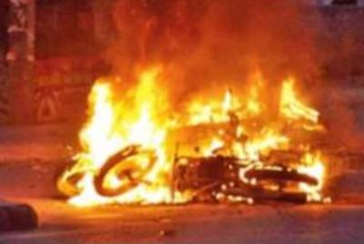 ಲಾತ್ ಮಾರ್ ದೂಂಗ ಐಸಿ ನೌಕರೀಕು...