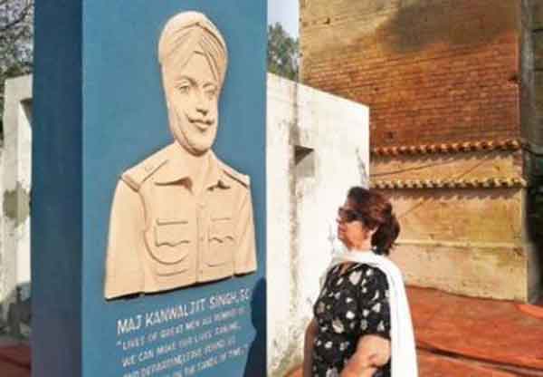 ಹುತಾತ್ಮ ಯೋಧನ ಪತ್ನಿಗೆ 45 ವರ್ಷಗಳ ಬಳಿಕ ಸರಕಾರ ಭೂಮಿ ನೀಡಿದ್ದು ಎಲ್ಲಿ ಗೊತ್ತೇ ?