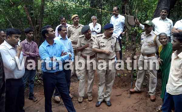 ಅಟ್ರಿಂಜೆ ಕೊರಗ ಕುಟುಂಬಗಳ ಮನೆಗಳಿಗೆ ಜಿಲ್ಲಾಧಿಕಾರಿ ಭೇಟಿ