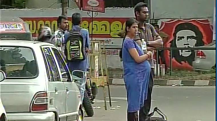 ಕೇರಳ: ಮುಷ್ಕರದ ವೇಳೆ ಸಣ್ಣಪುಟ್ಟ ಘರ್ಷಣೆ