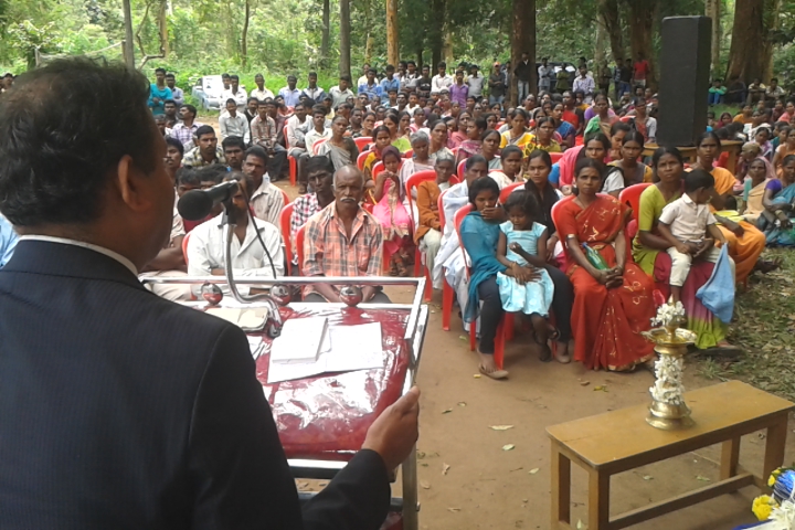 ಸಿದ್ದಾಪುರ ಶೋಷಿತ ಗಿರಿಜನರಿಗೆ ಸರಕಾರದ ಸೌಲಭ್ಯ:  ಜಿಲ್ಲಾಧಿಕಾರಿ ರಿಚರ್ಡ್ ಭರವಸೆ