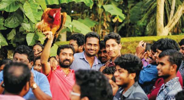 ಓಣಂ ಹರಾಜಿನಲ್ಲಿ ಒಂದು ಕೋಳಿಗೆ 22,500 ರೂಪಾಯಿ ಬೆಲೆ!