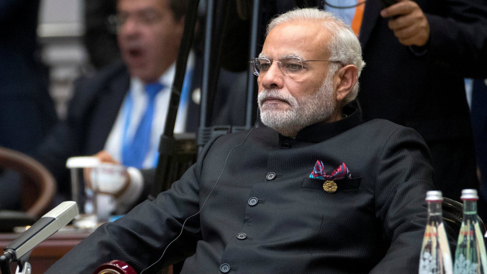 ಮೋದಿ ವಿರುದ್ಧ ತಿರುಗಿಬಿದ್ದ ಇಂಟರ್ನೆಟ್ ಬೆಂಬಲಿಗರು