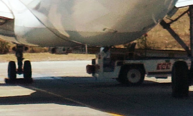 ವಿಮಾನದ ದಾಸ್ತಾನು ಜಾಗದಲ್ಲಿ ವ್ಯಕ್ತಿಯ ಮೃತದೇಹ ಪತ್ತೆ  !