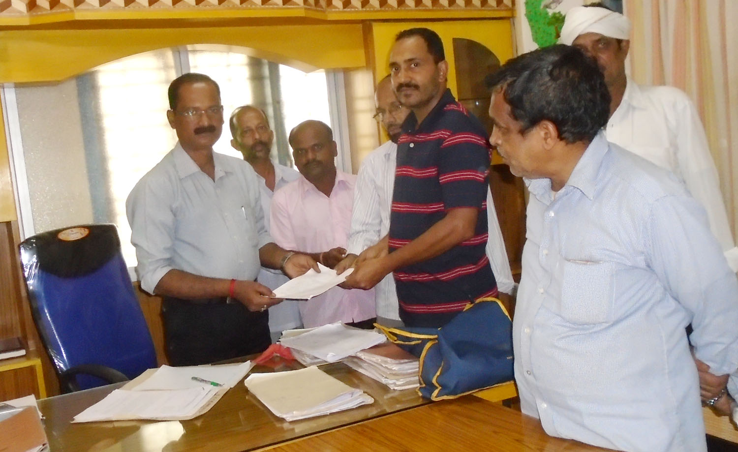 ನೀರಿನ ಘಟಕ ಮುಚ್ಚುವಂತೆ ಅಧಿಕಾರಿಗಳ ಕಿರುಕುಳ: ಆರೋಪ