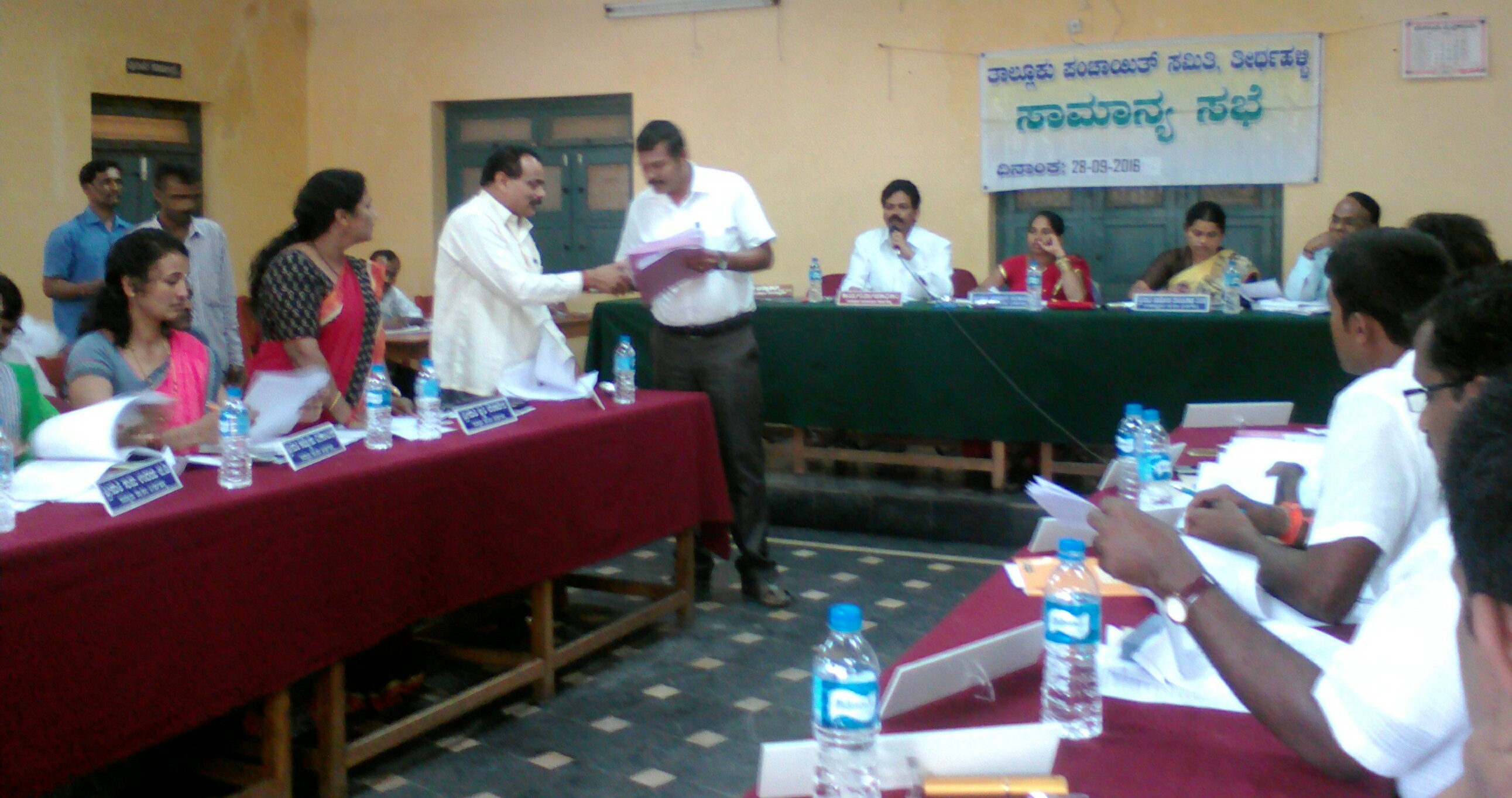 ತಾಲೂಕನ್ನು  ಬರಪೀಡಿತ ಪ್ರದೇಶವೆಂದು ಘೋಷಿಸಲು ಒತ್ತಾಯ