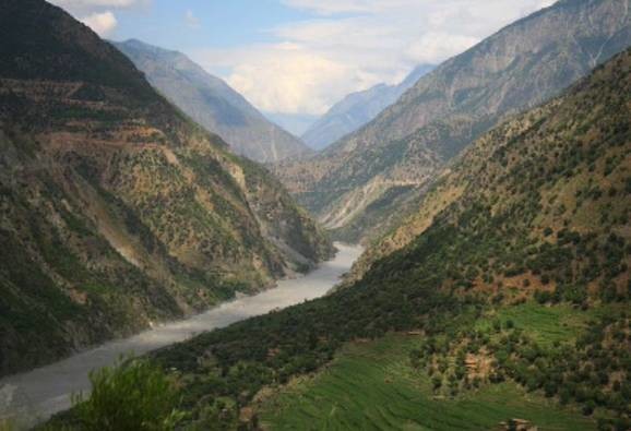 ಸಿಂಧು ನದಿ ನೀರನ್ನು  ತಡೆಯುವ ಭಾರತದ  ನಿರ್ಧಾರದ ವಿರುದ್ಧ  ಪಾಕ್  ಅಂತಾರಾಷ್ಟ್ರೀಯ ನ್ಯಾಯಾಲಯಕ್ಕೆ ಮೊರೆ