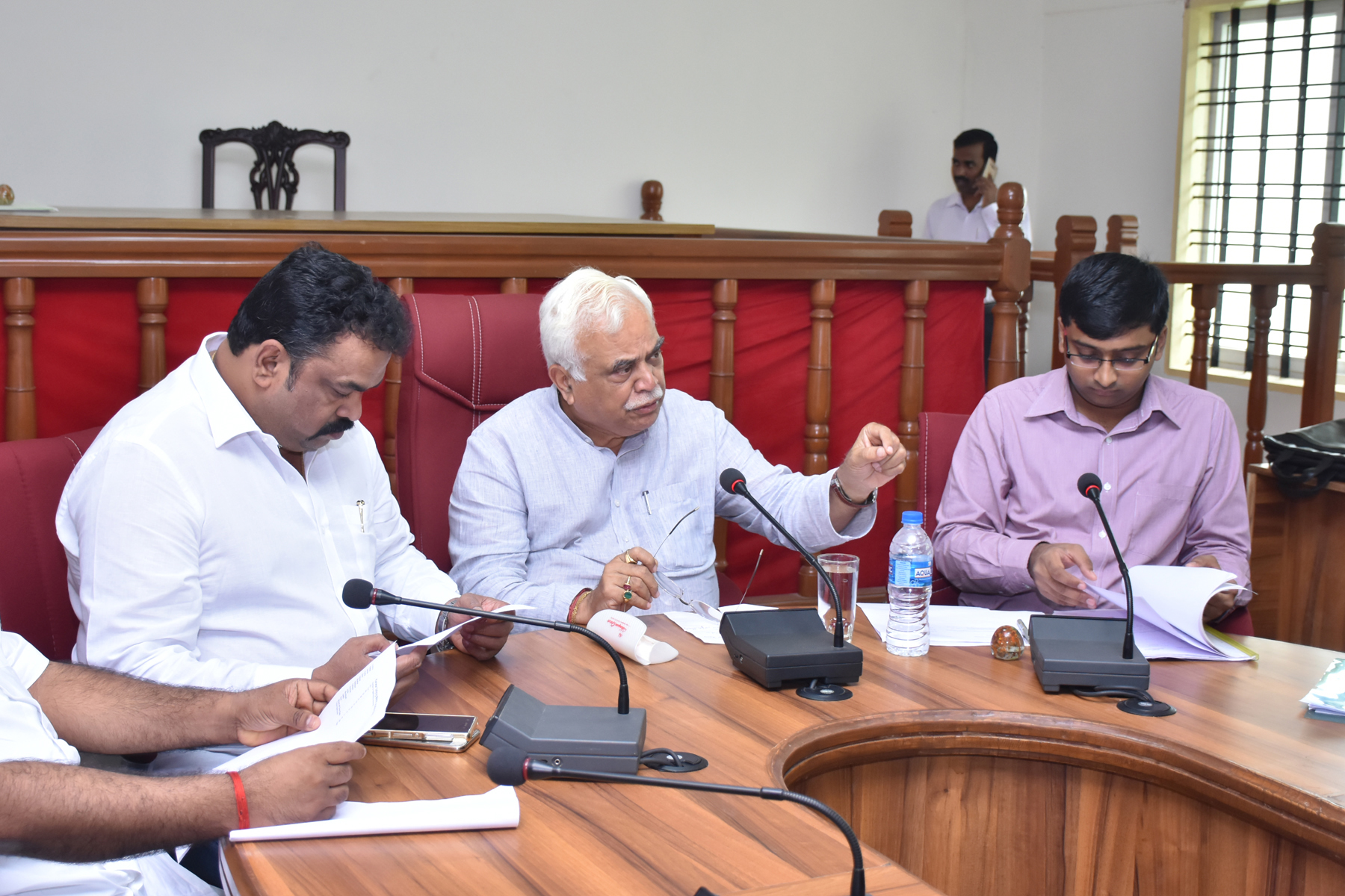 ನೆರೆ ರಾಜ್ಯಗಳಲ್ಲಿ ರೋಡ್ ಶೋ ಆಯೋಜನೆ: ಸಚಿವ ದೇಶಪಾಂಡೆ