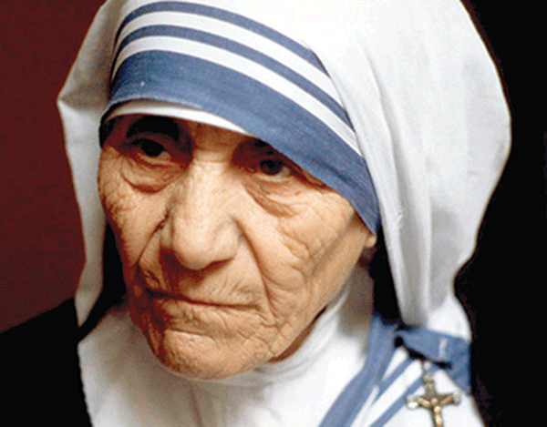 ಇಂದು ಮಧ್ಯಾಹ್ನ 2 ಗಂಟೆಗೆ  ಮದರ್ ತೆರೇಸಾಗೆ ಸಂತ ಪದವಿ