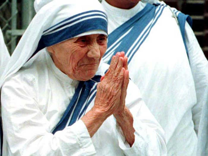 ನಾಳೆ ಮದರ್ ತೆರೆಸಾಗೆ ಸಂತ ಪದವಿ ಘೋಷಣೆ