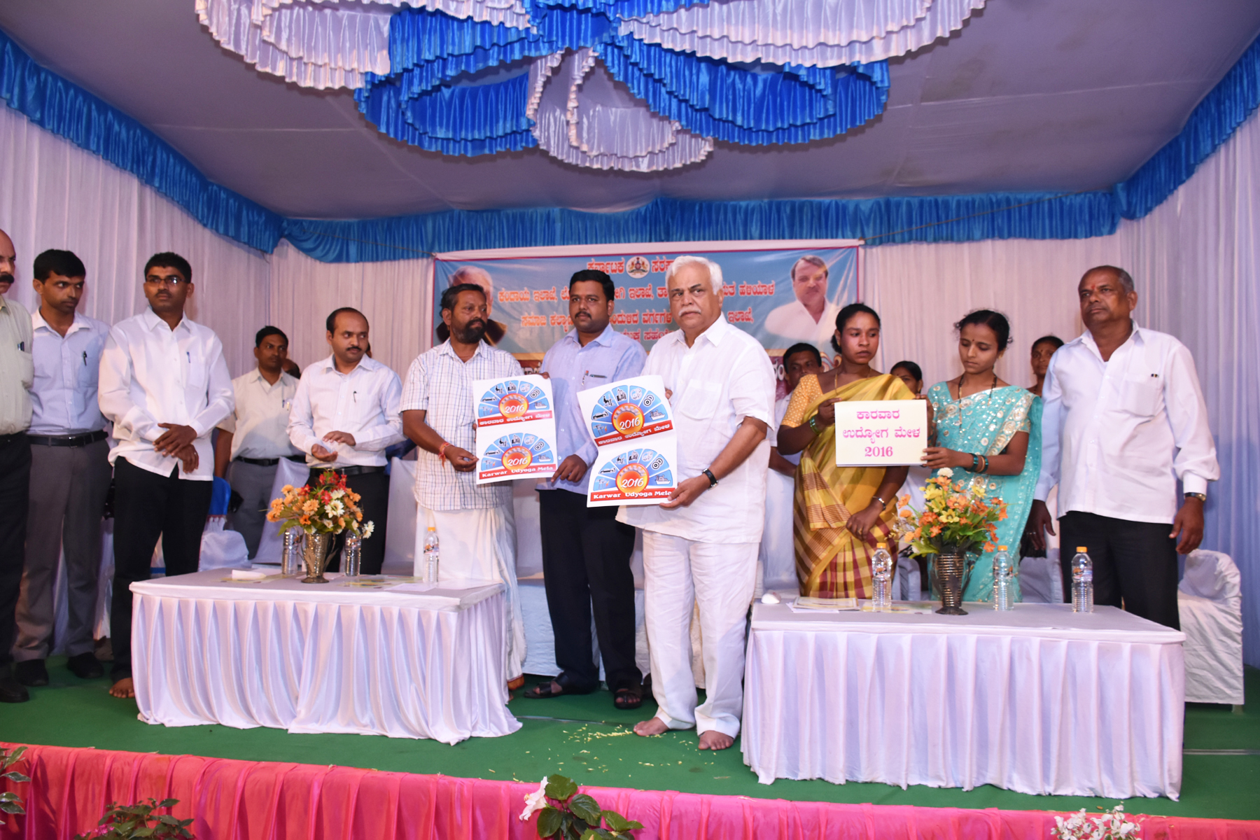 ಉದ್ಯೋಗಮೇಳ ಲಾಂಛನ ಬಿಡುಗಡೆ ಅ.22ರಂದು ಬೆಂಗಳೂರಿನಲ್ಲಿ ರೋಡ್ ಶೋ: ಸಚಿವ ದೇಶಪಾಂಡೆ