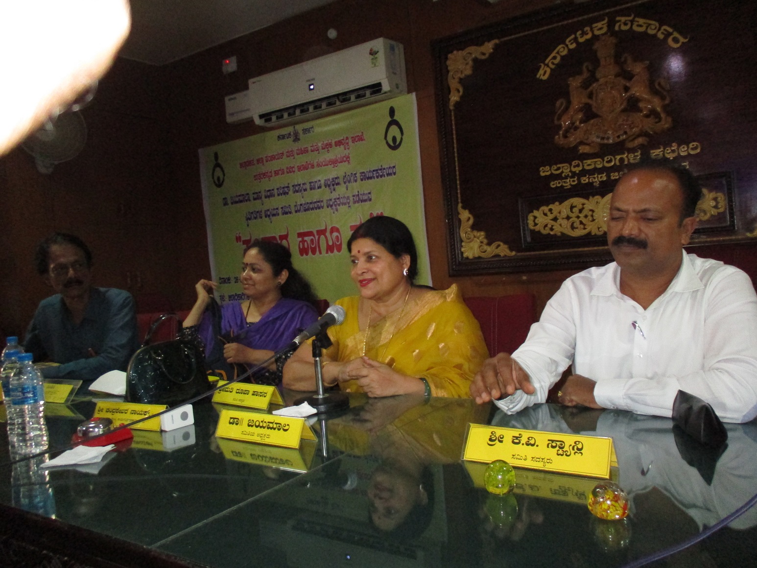 ಲೈಂಗಿಕ ಕಾರ್ಯಕರ್ತೆಯರು ಮುಖ್ಯವಾಹಿನಿಗೆ ಬರಲಿ